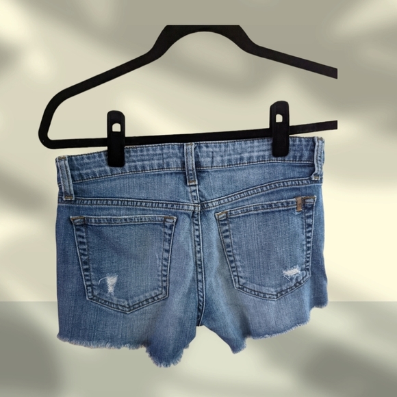Joe's Jeans Fit Cut Short - Picture 2 of 5